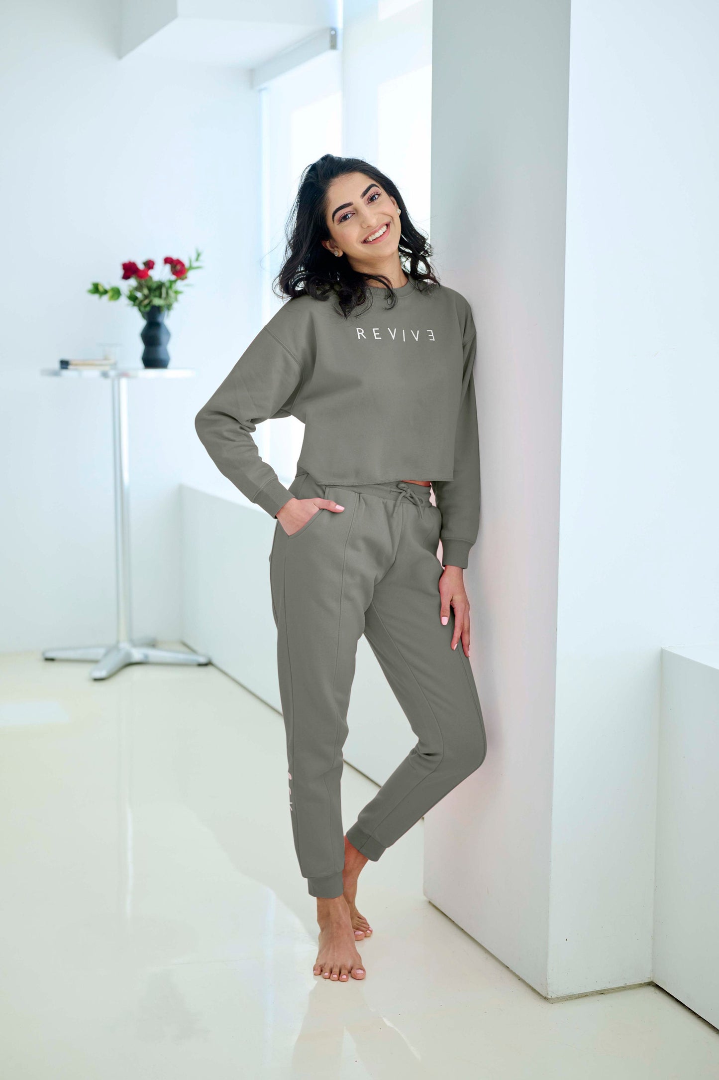 Women Tracksuit Crop Sweatshirt Jogger Sweatpants Set Two Piece Matching Sweatsuit Women Loungewear Revive Personalizable Travel Lounge Set
