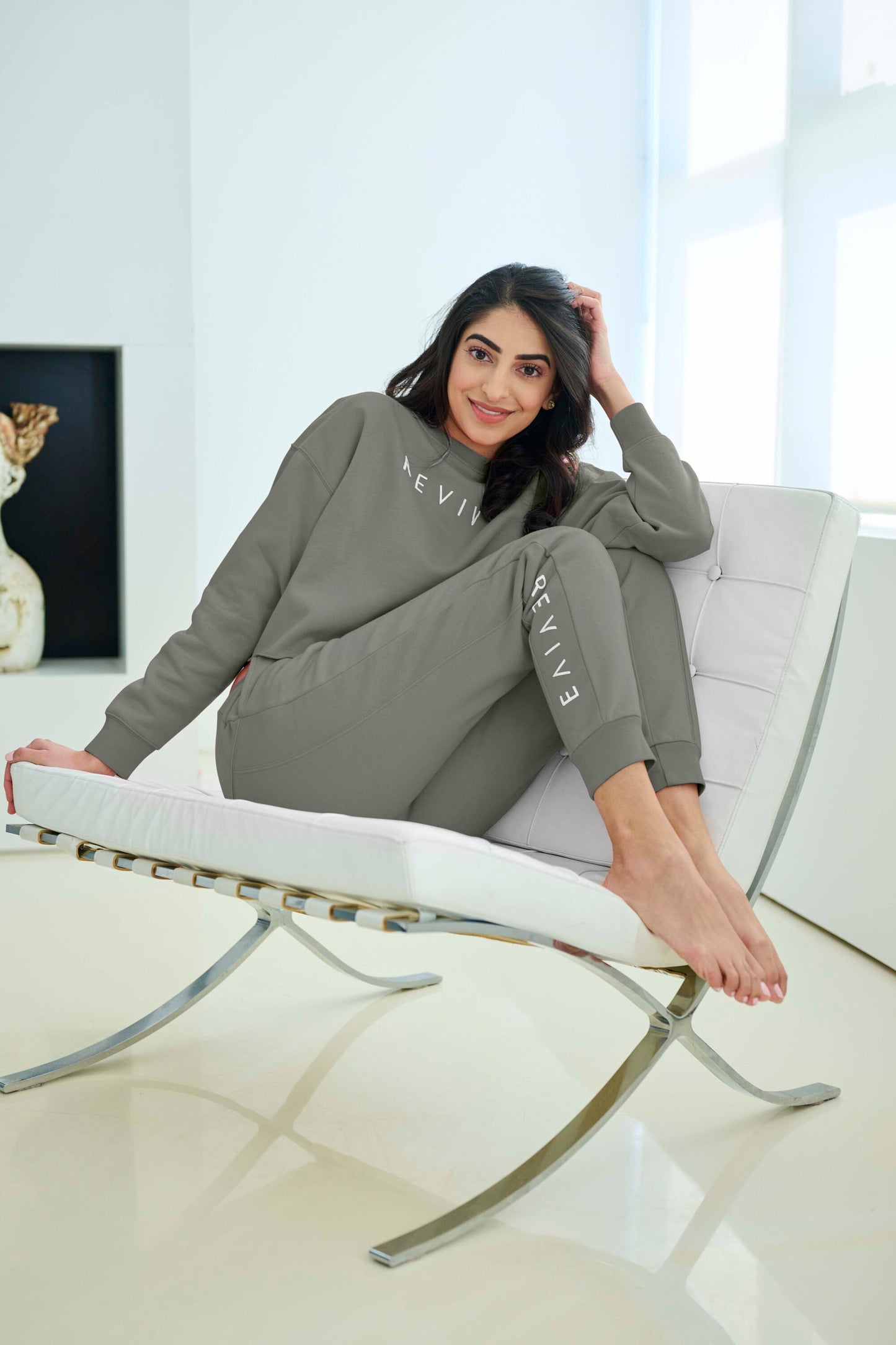 Women Tracksuit Crop Sweatshirt Jogger Sweatpants Set Two Piece Matching Sweatsuit Women Loungewear Revive Personalizable Travel Lounge Set