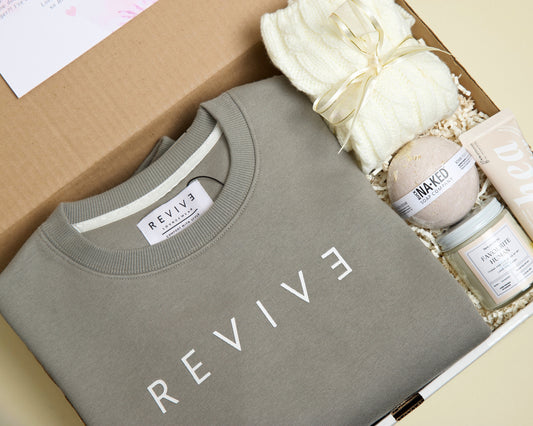 Women Sweatshirt Sweatpants Set Care Package Her Matching Outfit Set Travel Gift Box Wellness Gift Set Pampering Gift Basket Women Tracksuit