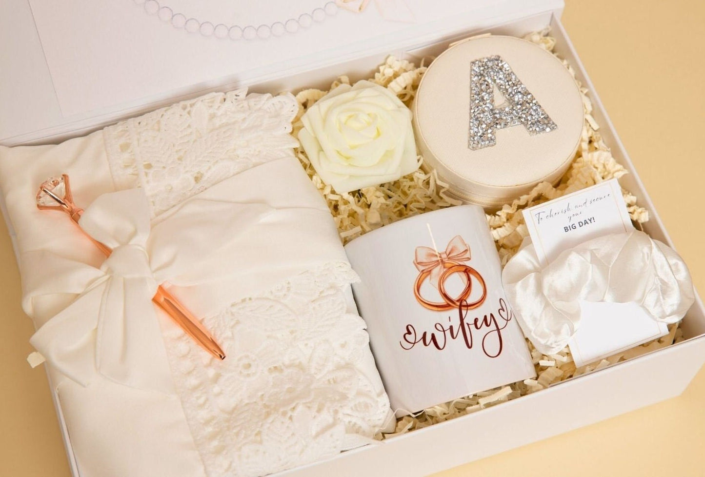 Bride to be Wedding Custom Gift Box Bridal Shower Gift Set Best Friend Future Mrs Engagement Gift Idea Personalized Robe Gift Package Brides