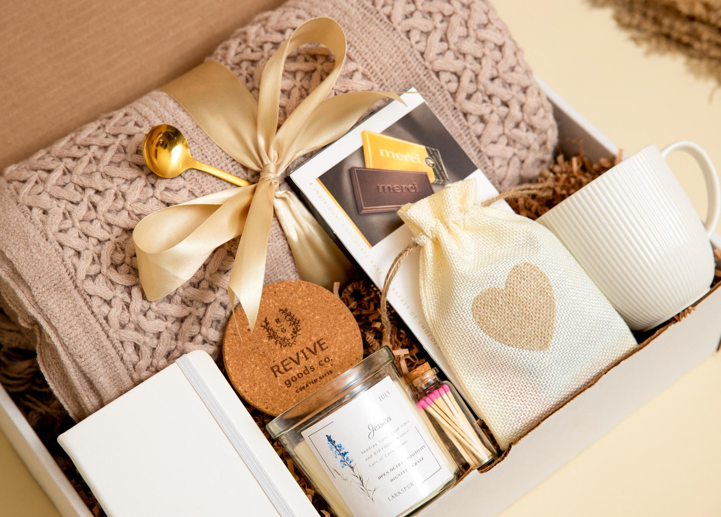 Birth Flower Birthday Gift for Her Personalized Bday Present Friend Gift Idea Hygge Gift Box with Blanket Mom Unique Gift Idea Birth Flower