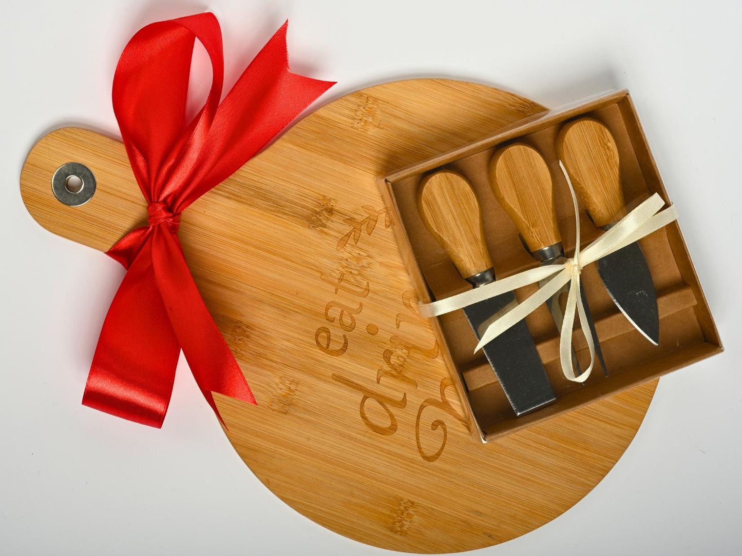Housewarming Gift Box Family Customized Cutting Board Gift Couple Personalized Engagement Gift Realtor Closing Gift Basket New Home Owner