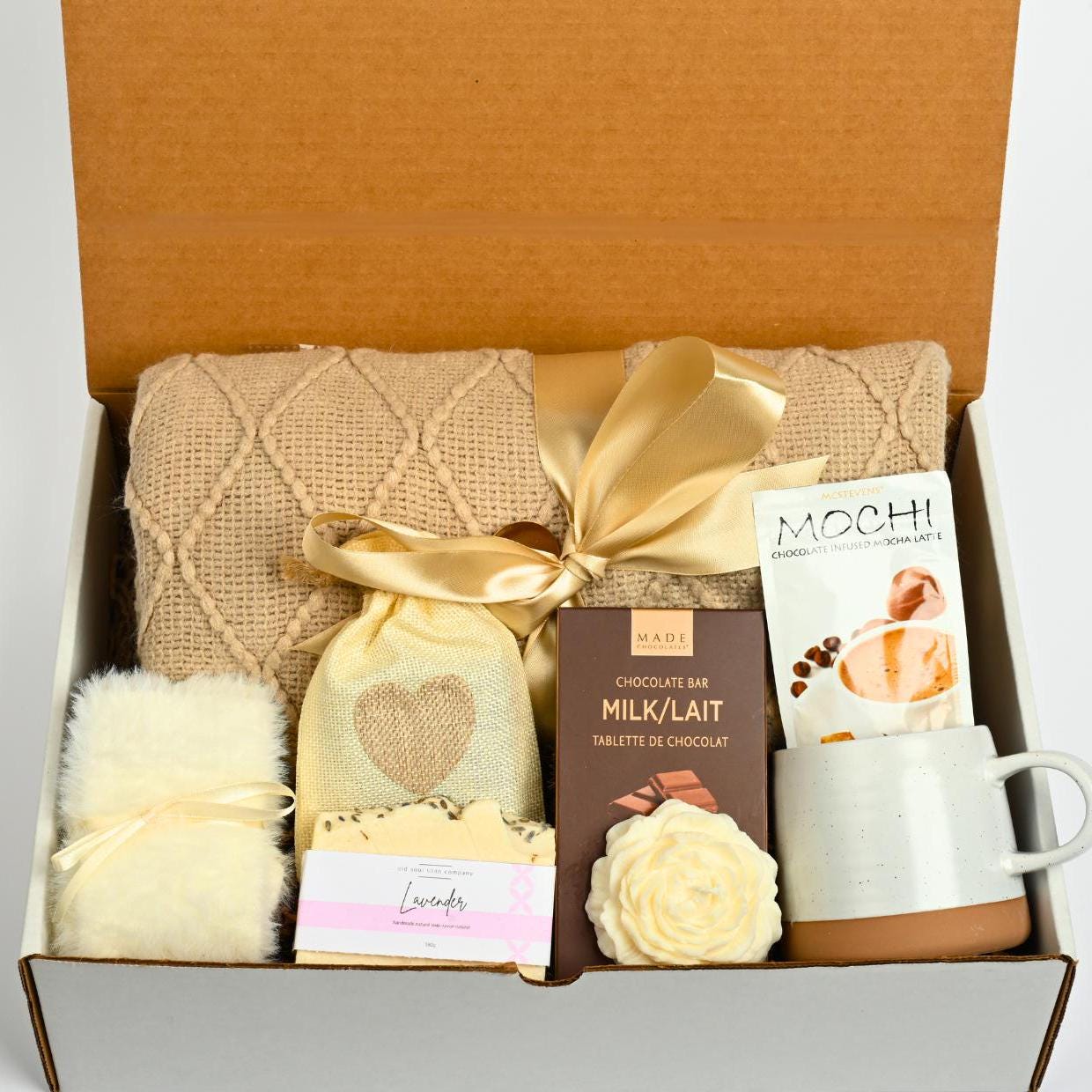 Christmas Gift Hygge Gift Box Her Self Care Package Holiday Gift Set For Bestie Christmas Gift With Blanket Gift Basket New Year's gift idea