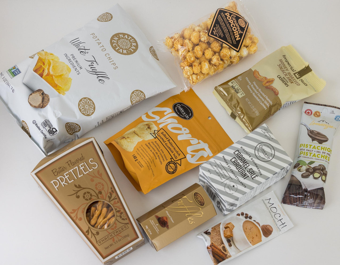 Customized Christmas Treat Basket Holiday Care Package Coffee Lover Gift Box Family Housewarming Gift Basket For Women Handmade Treat Basket