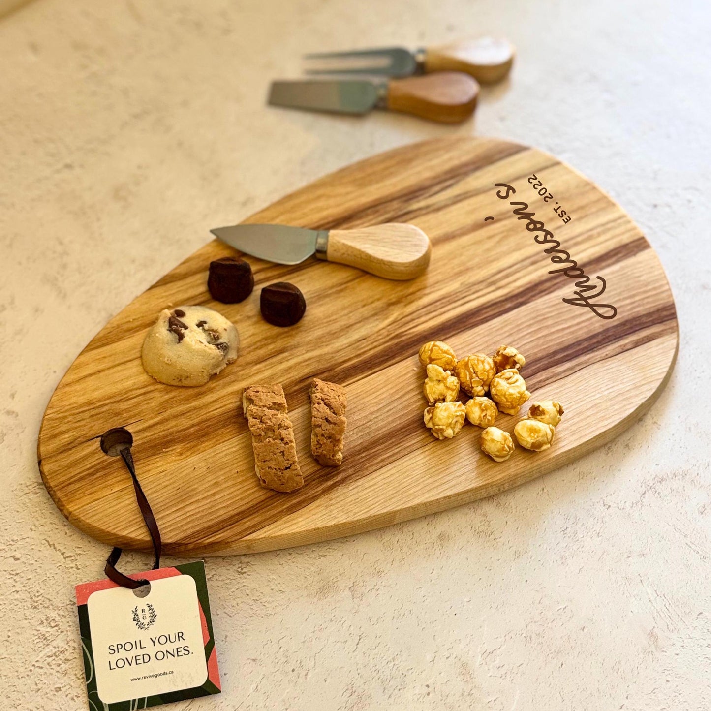 Custom Engraved Cutting Board Anniversary Gift Personalized Wood Cutting Board Wedding Gift For Couples New Home Owner Housewarming Gift Box
