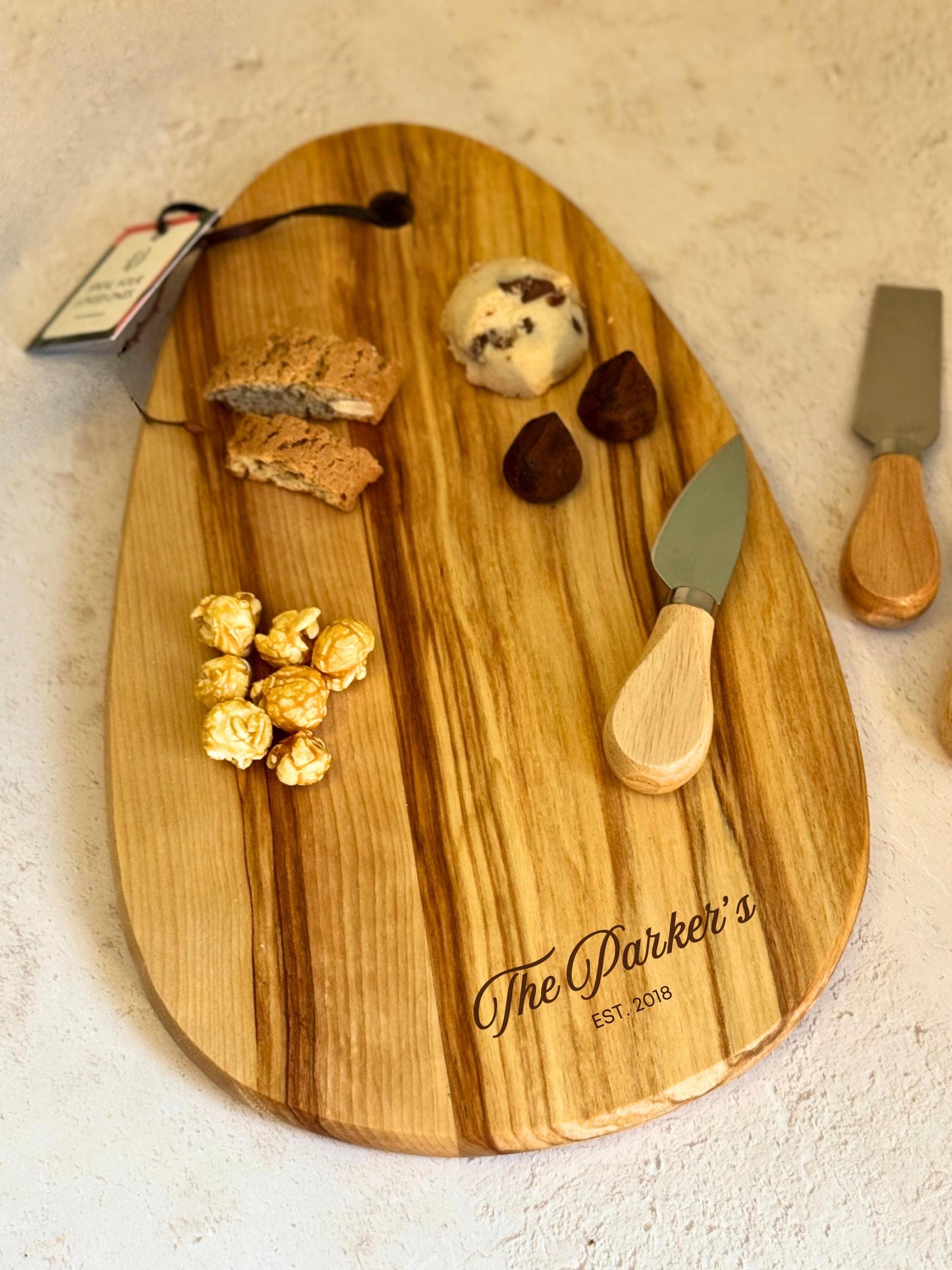 Custom Engraved Cutting Board Anniversary Gift Personalized Wood Cutting Board Wedding Gift For Couples New Home Owner Housewarming Gift Box