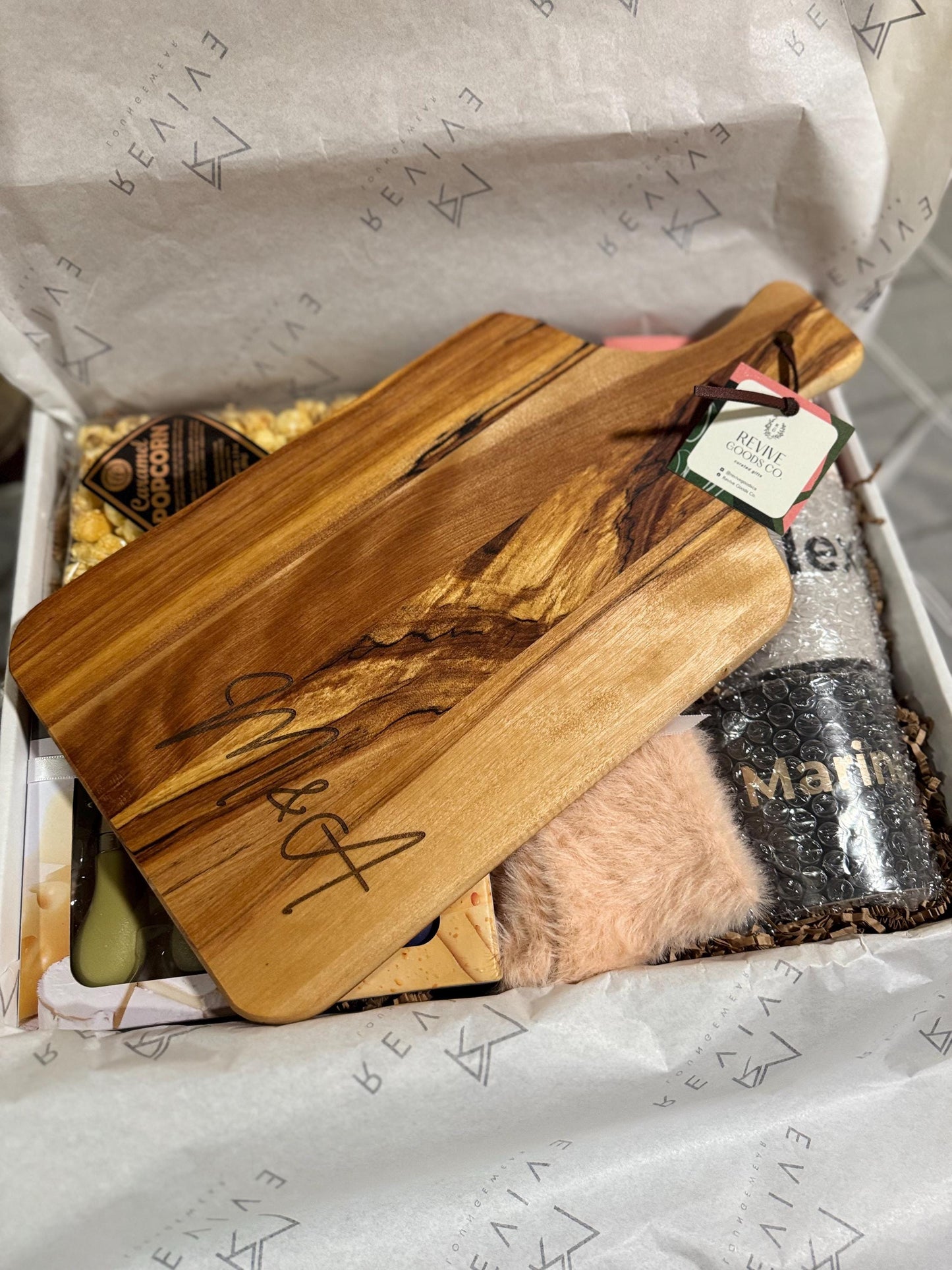 New Home Gift for Couple Wedding Gift Basket Housewarming Gift Set Personalized Charcuterie Board for Newlyweds Realtor Closing Gift Box