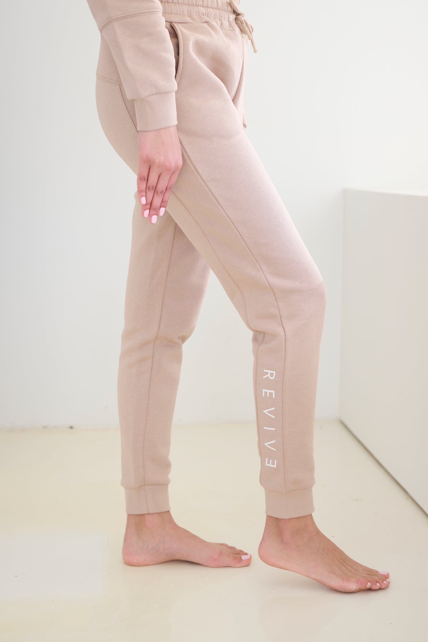 High-waisted Jogger Taupe